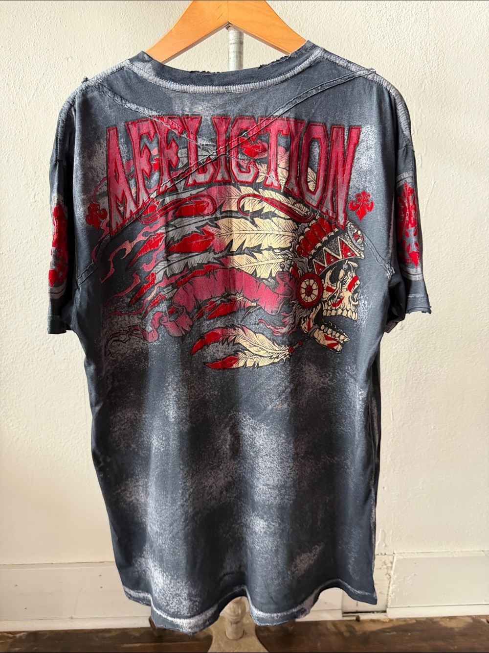 Affliction Skull Y2K Style Shirt Size XL - Picture 3 of 3